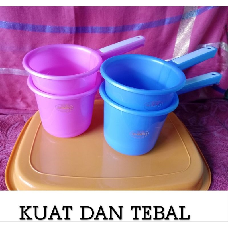 GAYUNG AIR MEREK SHINPO/ GAYUNG MANDI SHINPO BAHAN PLASTIK/ GAYUNG AIR MEREK SHINPO WARNA PINK DAN U