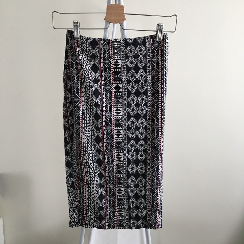 Preloved Branded Brand New Look Rok Span Pensil Midi Bodycon Strech Motif Tribal Tribe Etnik