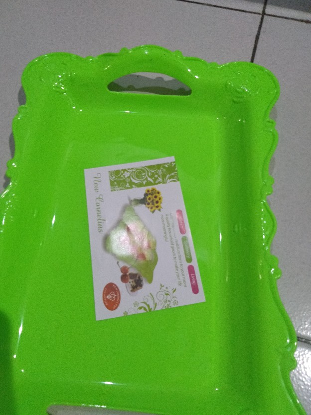 Nampan Plastik Exclusive