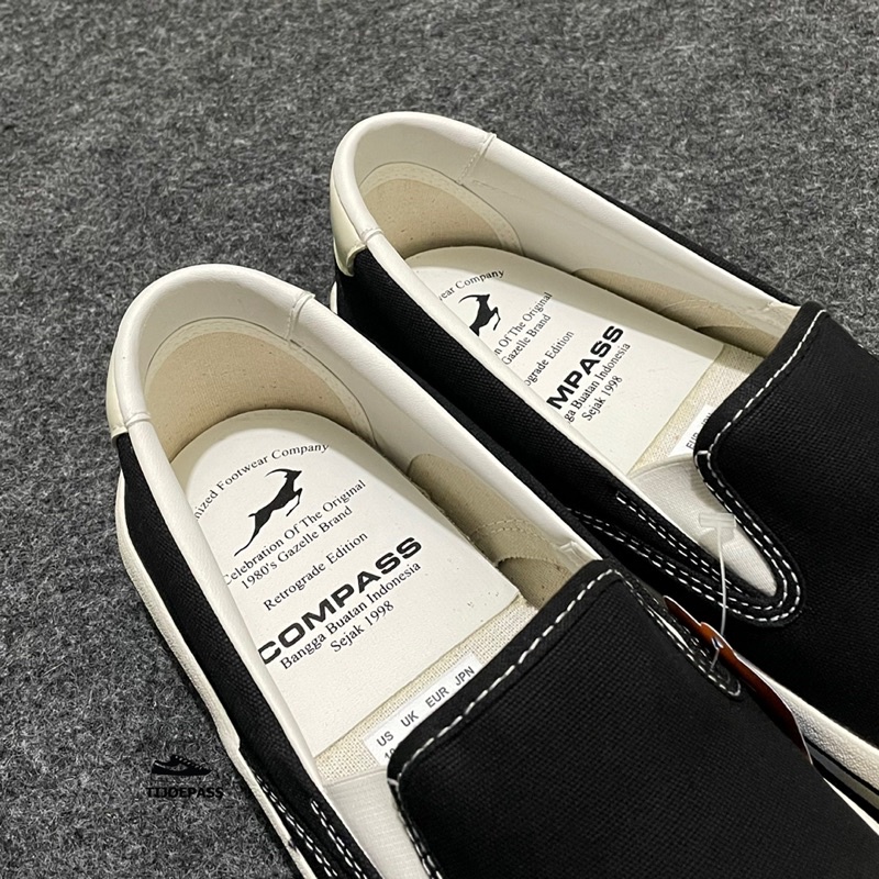 [ORIGINAL] SEPATU COMPASS RETROGRADE SLIP-ON BLACK WHITE