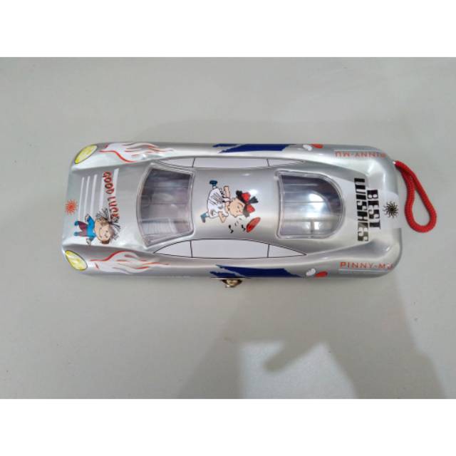 

Kotak pensil 3D bertingkat