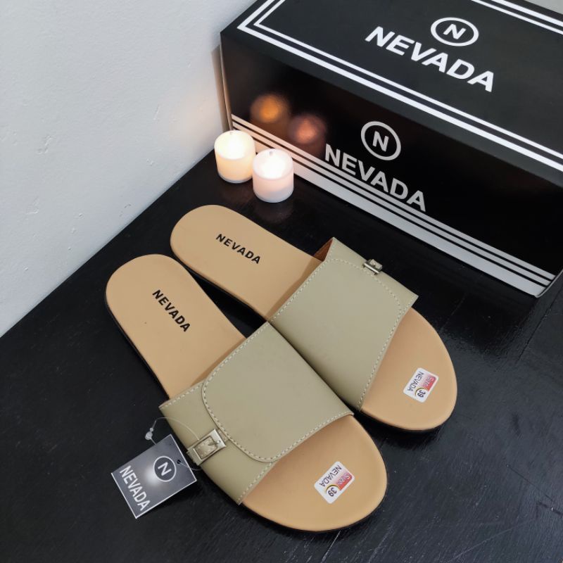 Sandal Sendal Flat Wanita Nevada