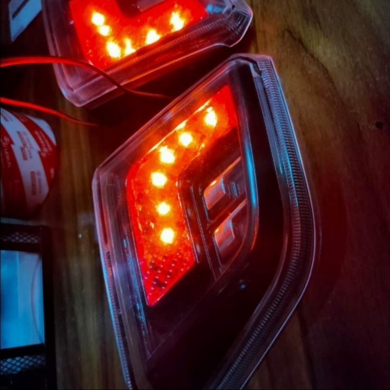 lampu reflector bagasi agya 2018-2021 original