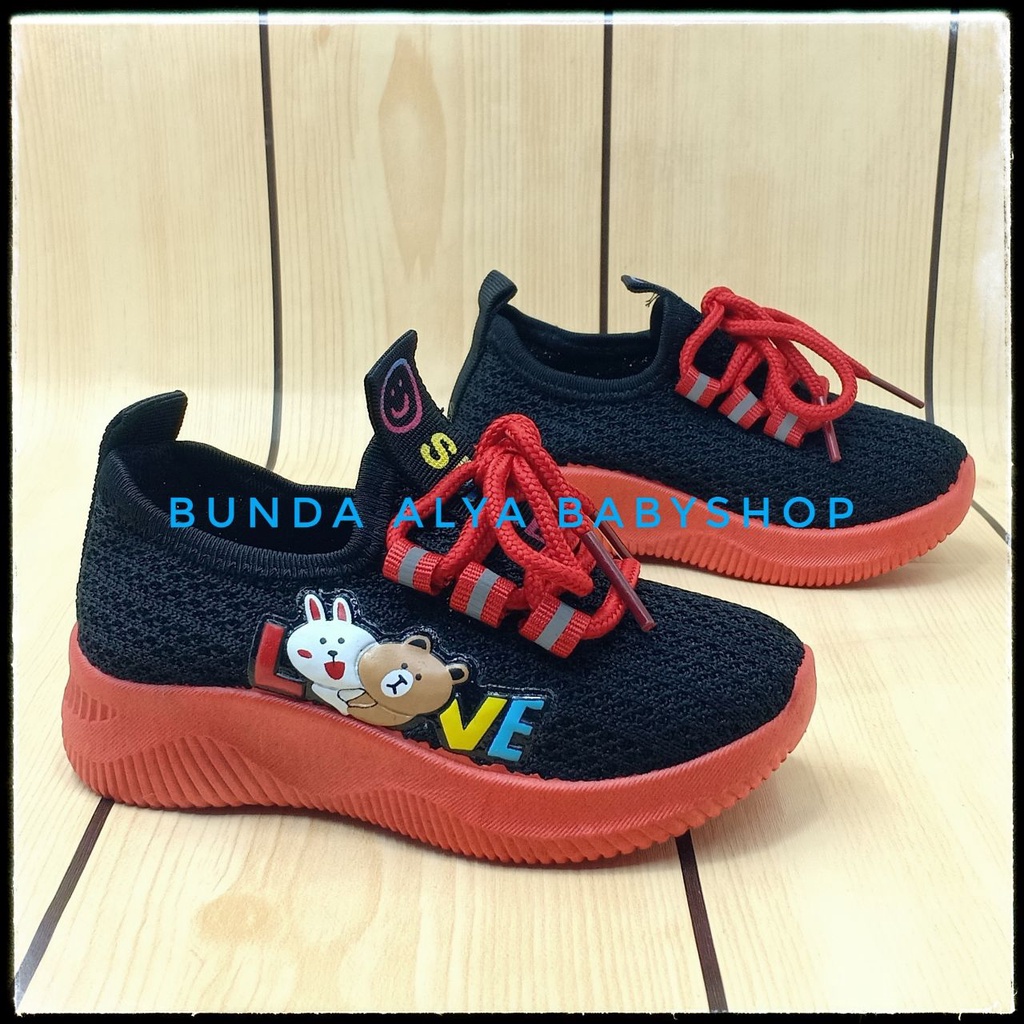 Sepatu Anak IMPORT Usia 2 3 4 Tahun Sol Lentur HITAM - Sepatu Anak Cowok Anti Licin 22 - 26 Alas Karet