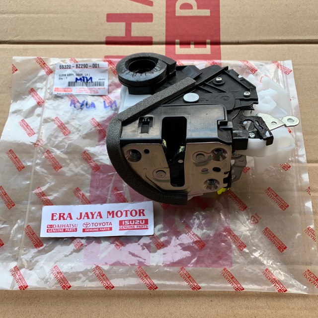 Door lock pintu depan kiri ayla-agya original