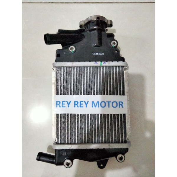 RADIATOR VARIO TECHNO 125/150/PCX 150+TUTUP RADIATOR