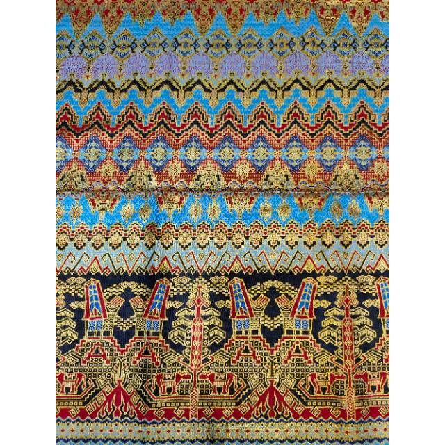 Kain etnik Kalimantan