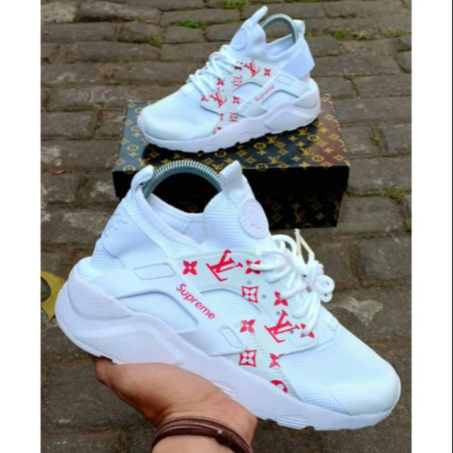 LIMITED STOCK
NIKE HUARACHE Ultra Supreme LV
IMPORT MADE IN VIETNAM
UA PREMIUM BNIB QUALITY
