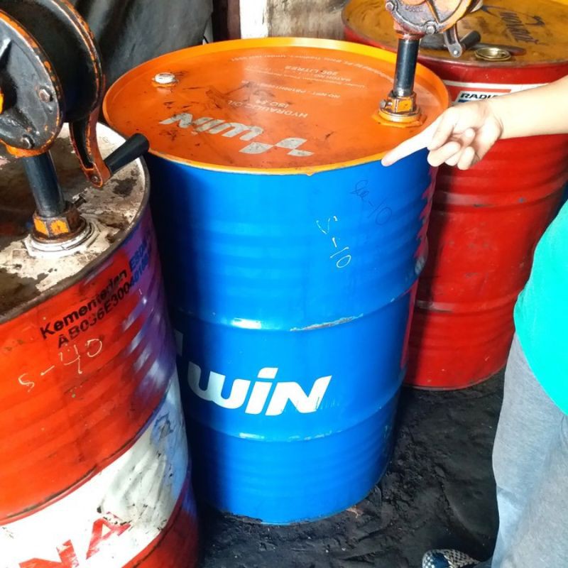 OLI HIDROLIK 20 Liter POMPA SAE 10 FREE DIRIGEN GROSIR BENGKEL PACKING KAYU