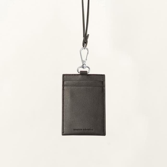 

STEFAN - PERLA ID CARD HOLDER / GANTUNGAN KARTU ID - BROWN