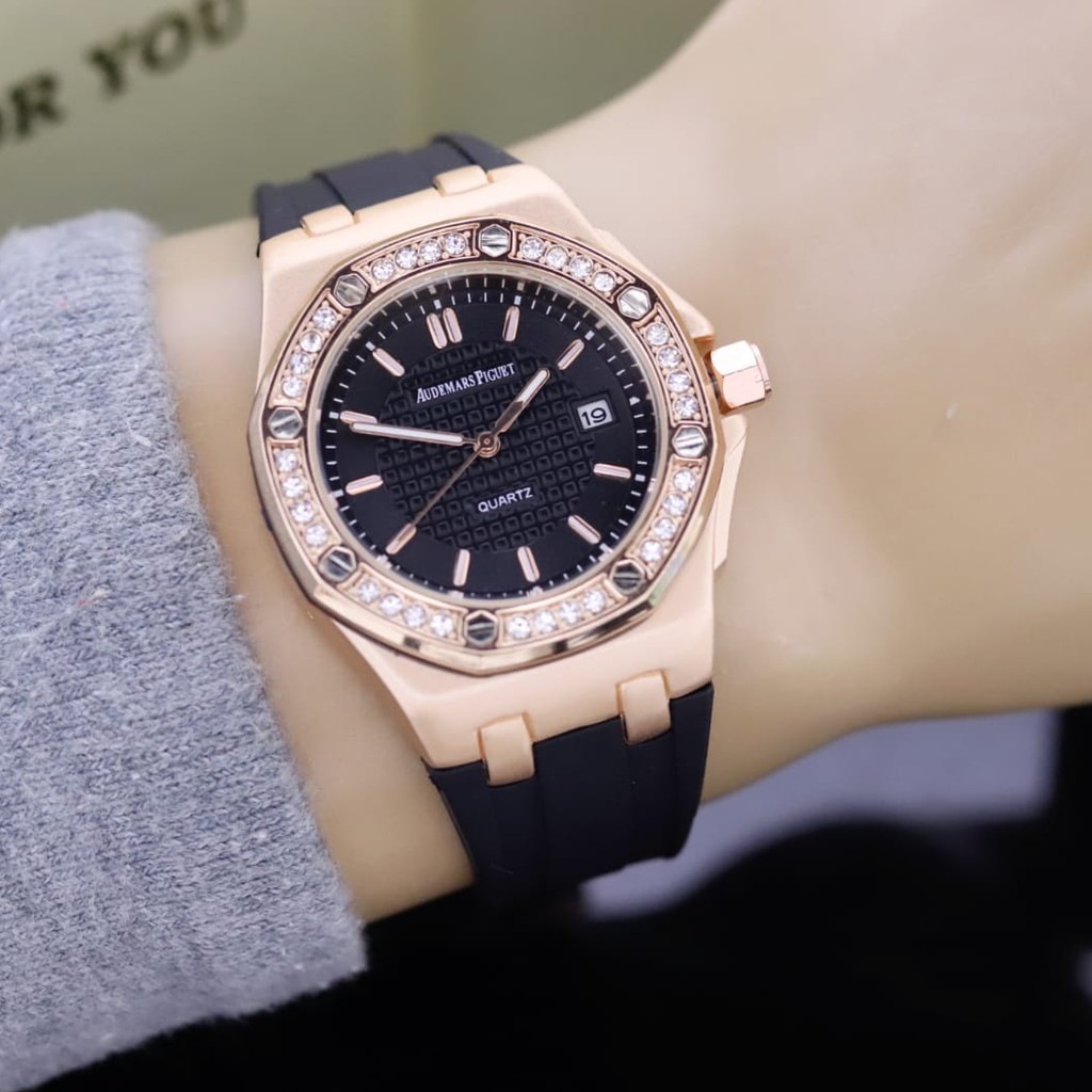 Jam tangan wanita MEWAH Strap Rubber Analog - BISA COD BAYAR DITEMPAT