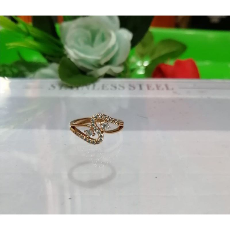 NEW&quot;&quot;Cincin wanita Titanium gold Anti karat motif pilihan RO-27 lapis emas