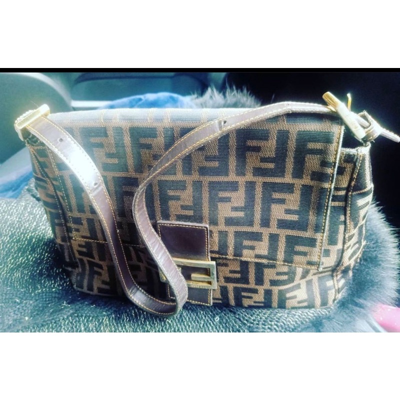 FENDI Zucca Mama baguette