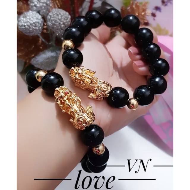 Gelang naga batu hitam