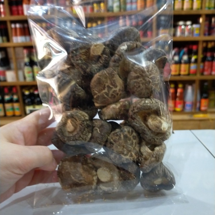 

HS Jamur shitake / shiitake mushroom / Hioko Grade A 1 kg