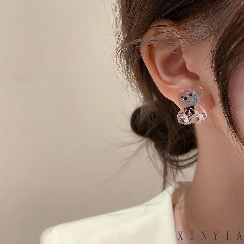 Anting Bentuk Beruang Bahan Resin Untuk Wanita