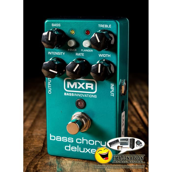 MXR M83 Bass Chorus Deluxe Pedal