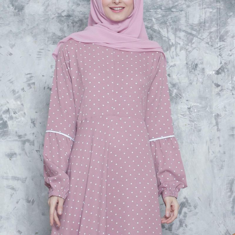 Ukhti UG43 Putri coll