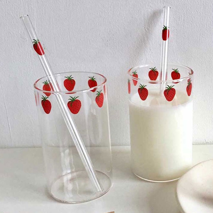 Gelas Jus Susu Motif Strawberry Borosilicate Glass dengan Sedotan 300ml - SR753 - Transparent