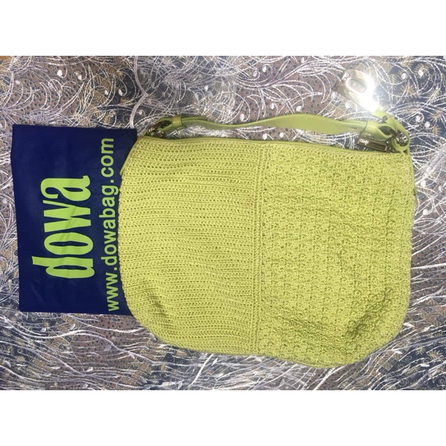 Pre Loved tas Dowa. Material: nylon rajut mix kulit sapi asli