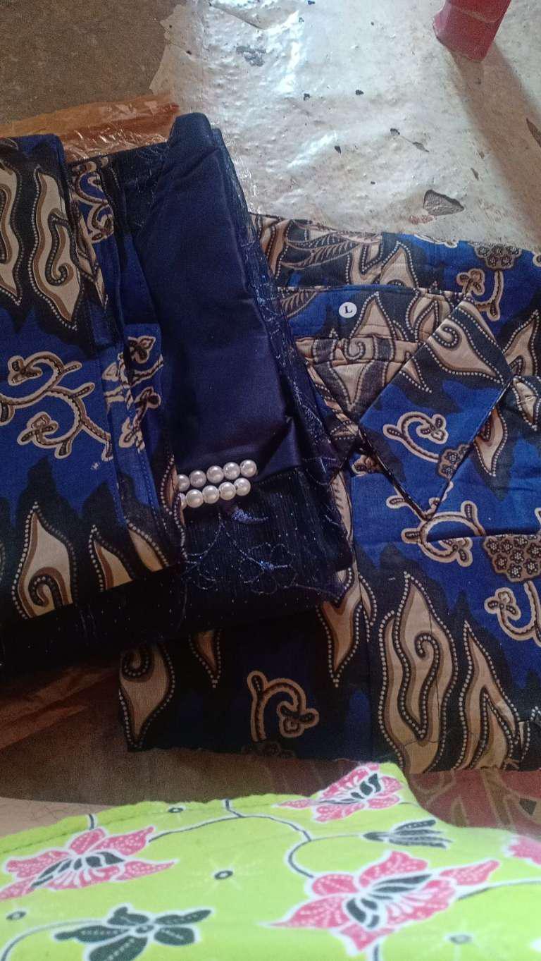 Couple Adara Couple Batik Couple Tunik Couple Selendang Couple Tunik Brokat Couple Kebaya
