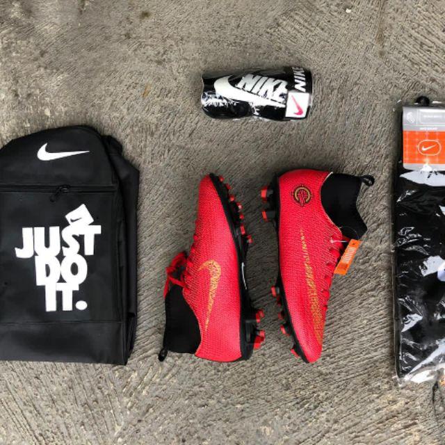 (Paket komplit) Sepatu Bola Nike Mercurial CR7 boots grade ori merah hijau tiempo legend-Merah+Paket 4
