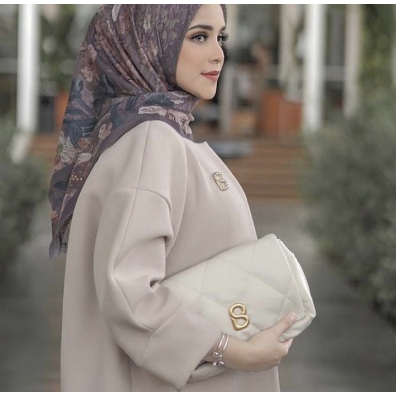 rare preloved daisy burlwood buttonscarves