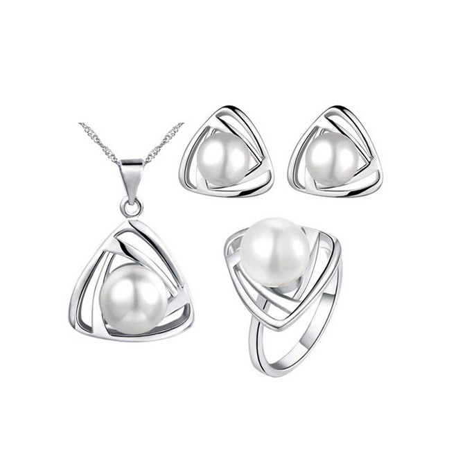 Lrc Perhiasan Set Elegant Pearls Decorated Triangle Shape Jewelry Sets