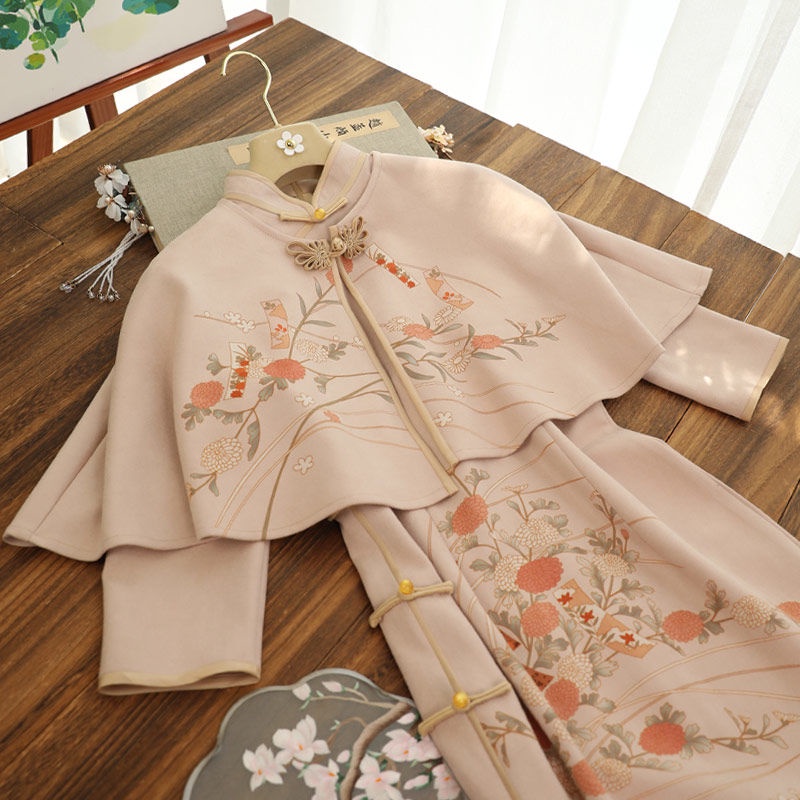 Improved suede cheongsam long sleeve retro spring new style with shawl, daily wear young republic of