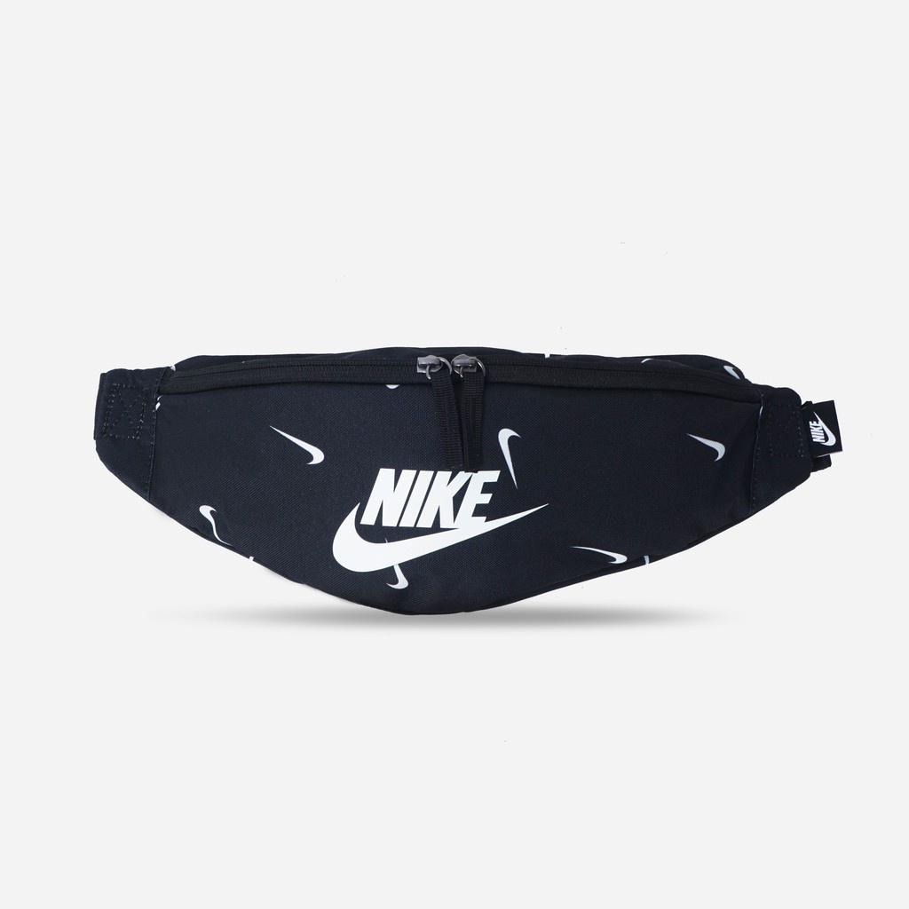 TAS PUNGGUNG/WAISTBAG NIKE HERITAGE HIP PACK BLACK WHITE 010 (100%ORIGINAL)