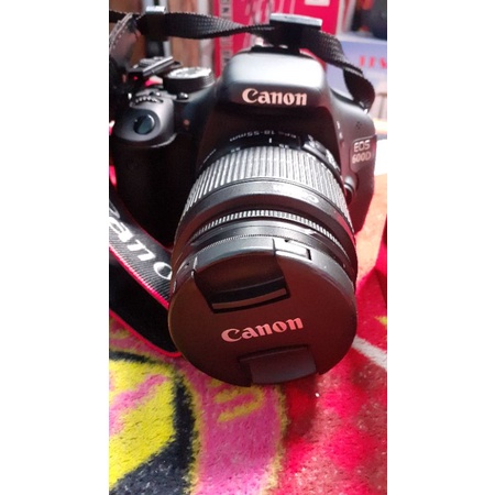Kamera slr canon 600D