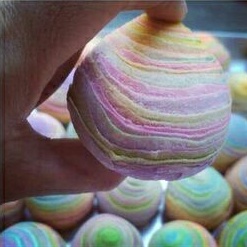 

Bakpia Rainbow