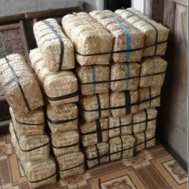 [ Halodul ] Kotak Besek uk. 20x20x7cm | besek bambu hampers | kotak hantaran hajatan lebaran