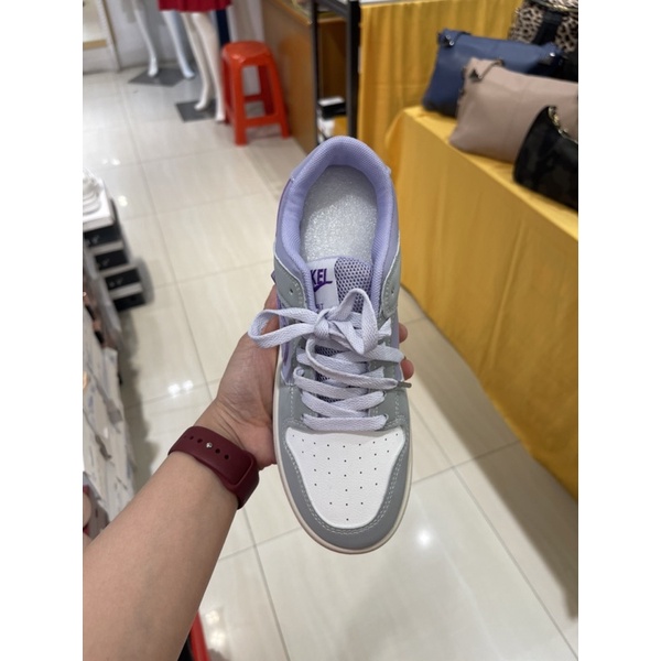 Sepatu Sport Ungu Muda Lilac