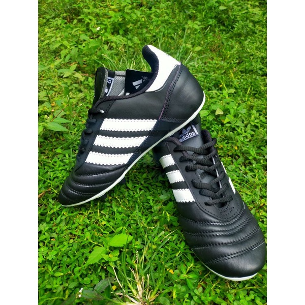 SEPATU BOLA KULIT dewasa