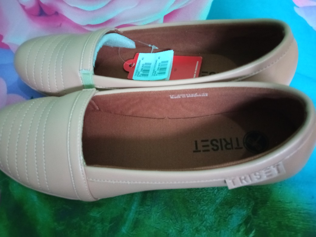 Triset Sepatu Wanita Size 36-40