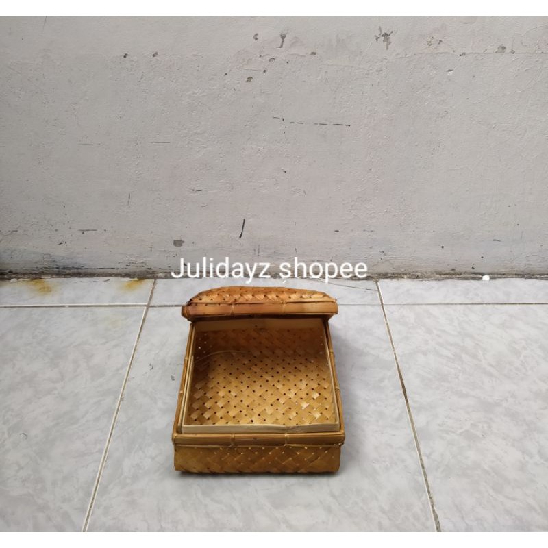 Kotak bambu 20x20x8 cm