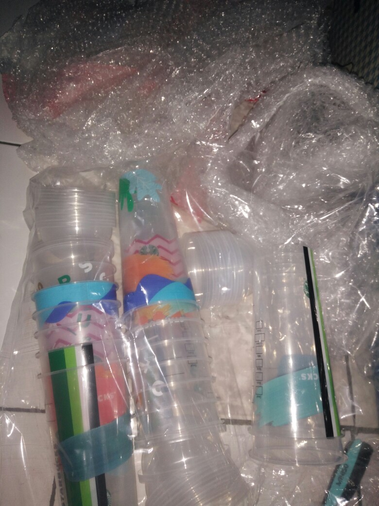 Starbucks Reusable Summer Cup, Harga Sudah Termasuk Bubble Wrap