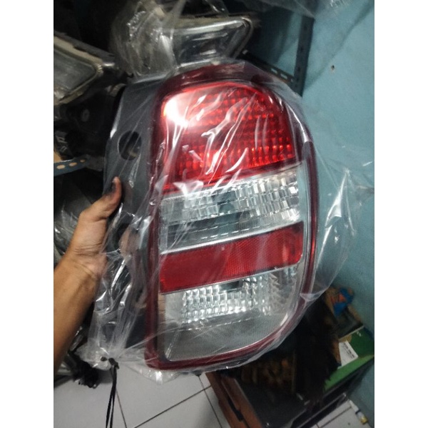 stoplamp Nissan march