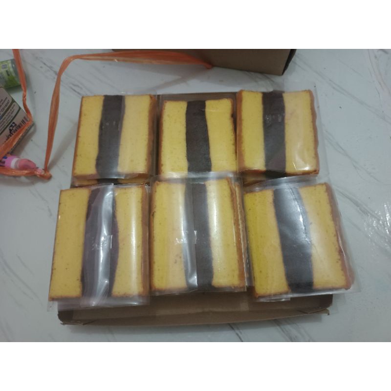 

aneka kue lapis legit dan Surabaya