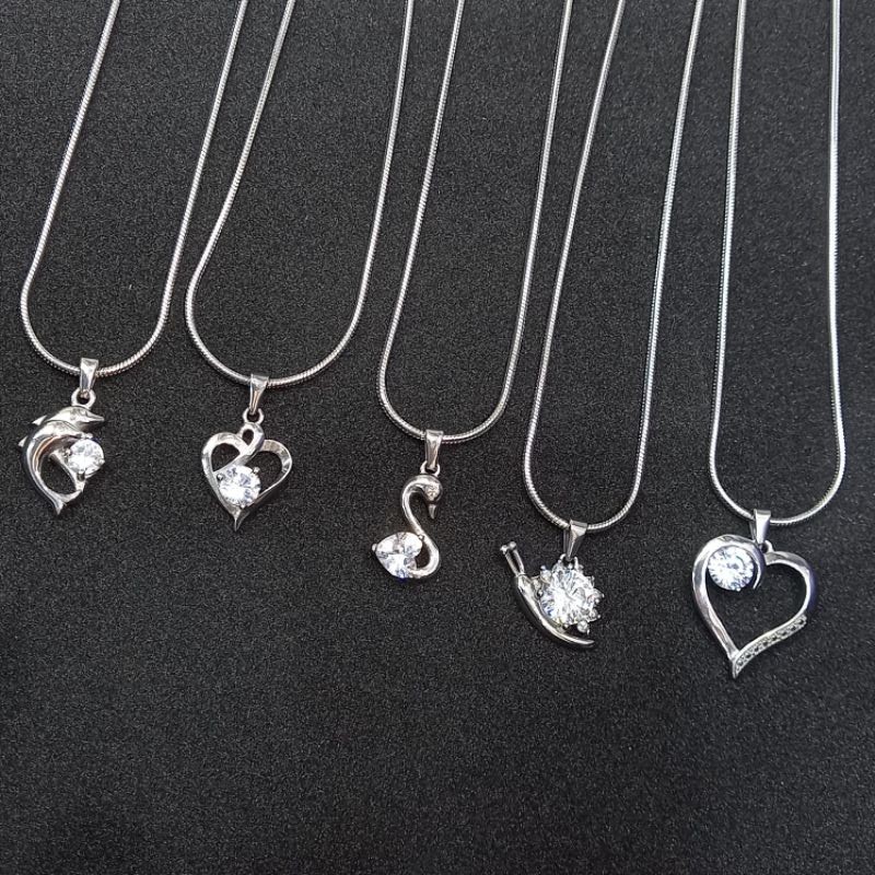 Liontin Titanium Mata Satu // Liontin Putih