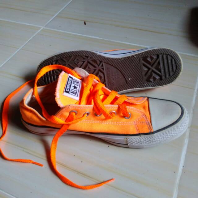 Sepatu converse all star cewek orange murah