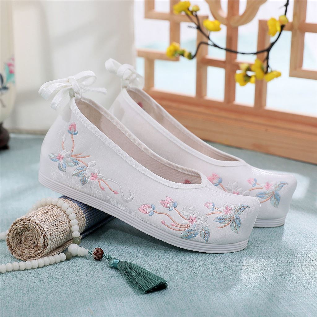 The Han-style clothing shoes original chuangming ancient style embroidered shoes Super fairy height