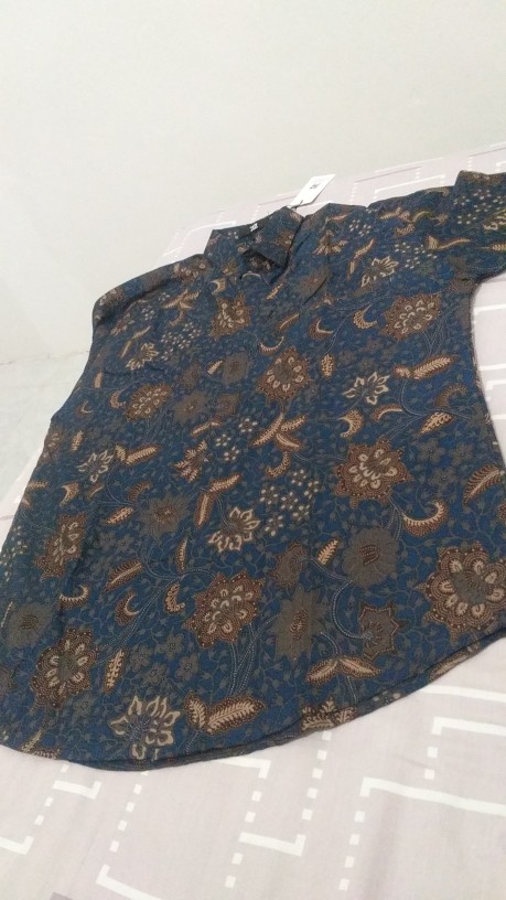 Kemeja Batik Pria Lengan Pendek Premium Motif Kembang Warna Biru 722480 Cap 72