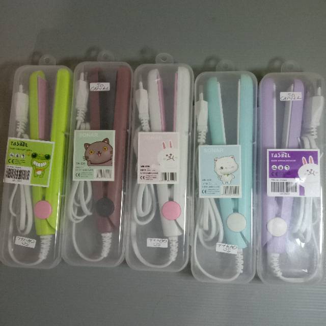 Catok rambut mini . Hair straightener