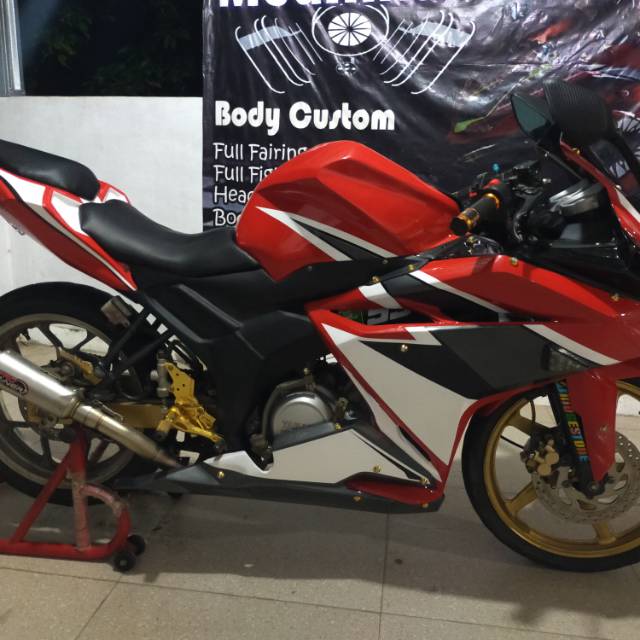 Full fairing CBR 250 rr untuk Vixion old