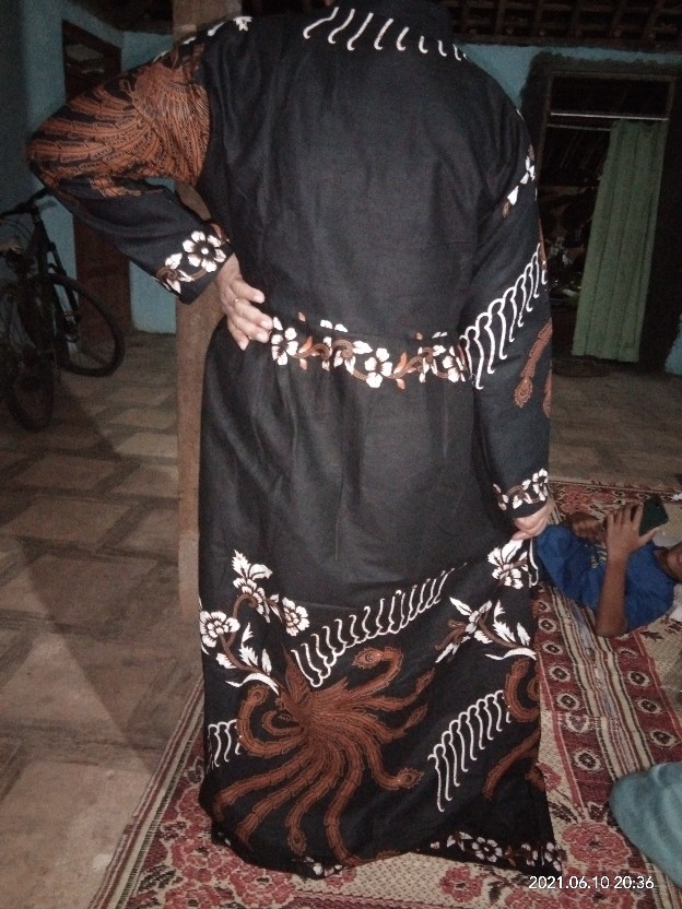 Maura Couple - Sania Ruffle Batik Couple Ori Ndoro Jowi Dnt Garansi Termurah Seharga Rp62.000 -