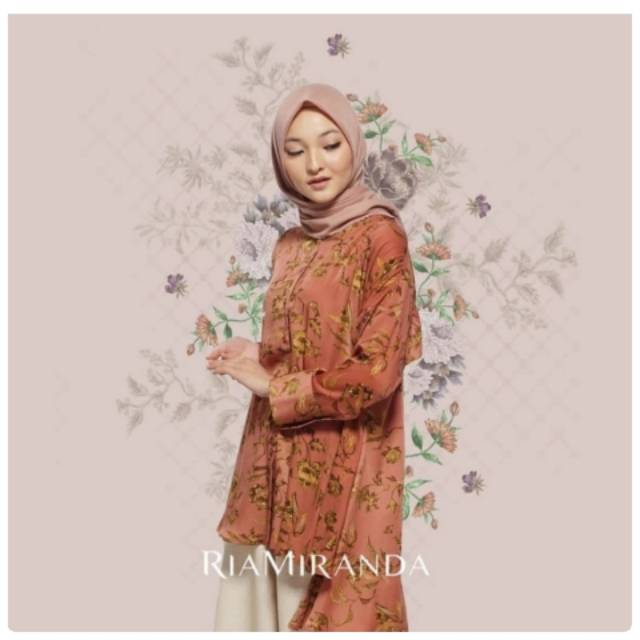 Mohan Top Preloved Ria Miranda