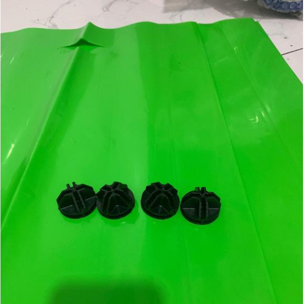 Kandang Hewan Peliharaan  / Kandang Anjing / Kandang Kucing / Kandang Hamster Burung Pagar Besi DIY-4pcs Sambungan Hitam
