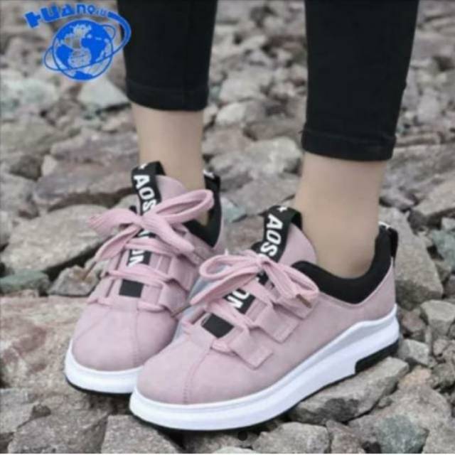 Sepatu Snekers aosotion